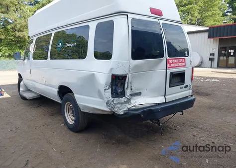 2010 Ford E-350 Super Duty Commercial/Recreational z USA, uszkodzony, nr VIN 1FTDS3EL1ADA22633